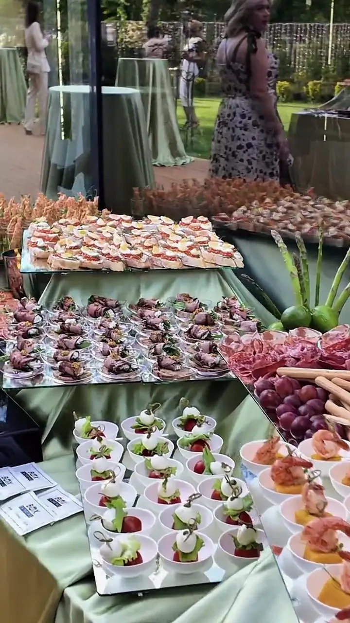 Catering Alexa Group, clip 8