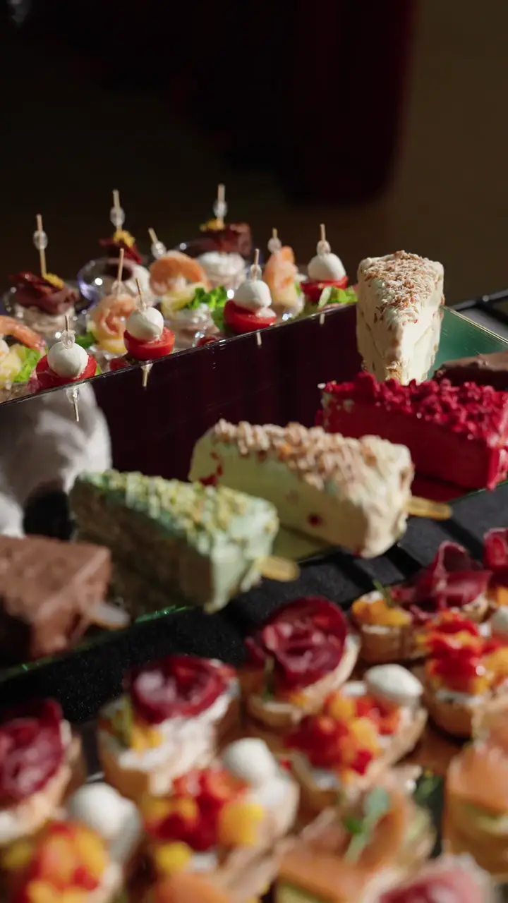 Catering Alexa Group, clip 9